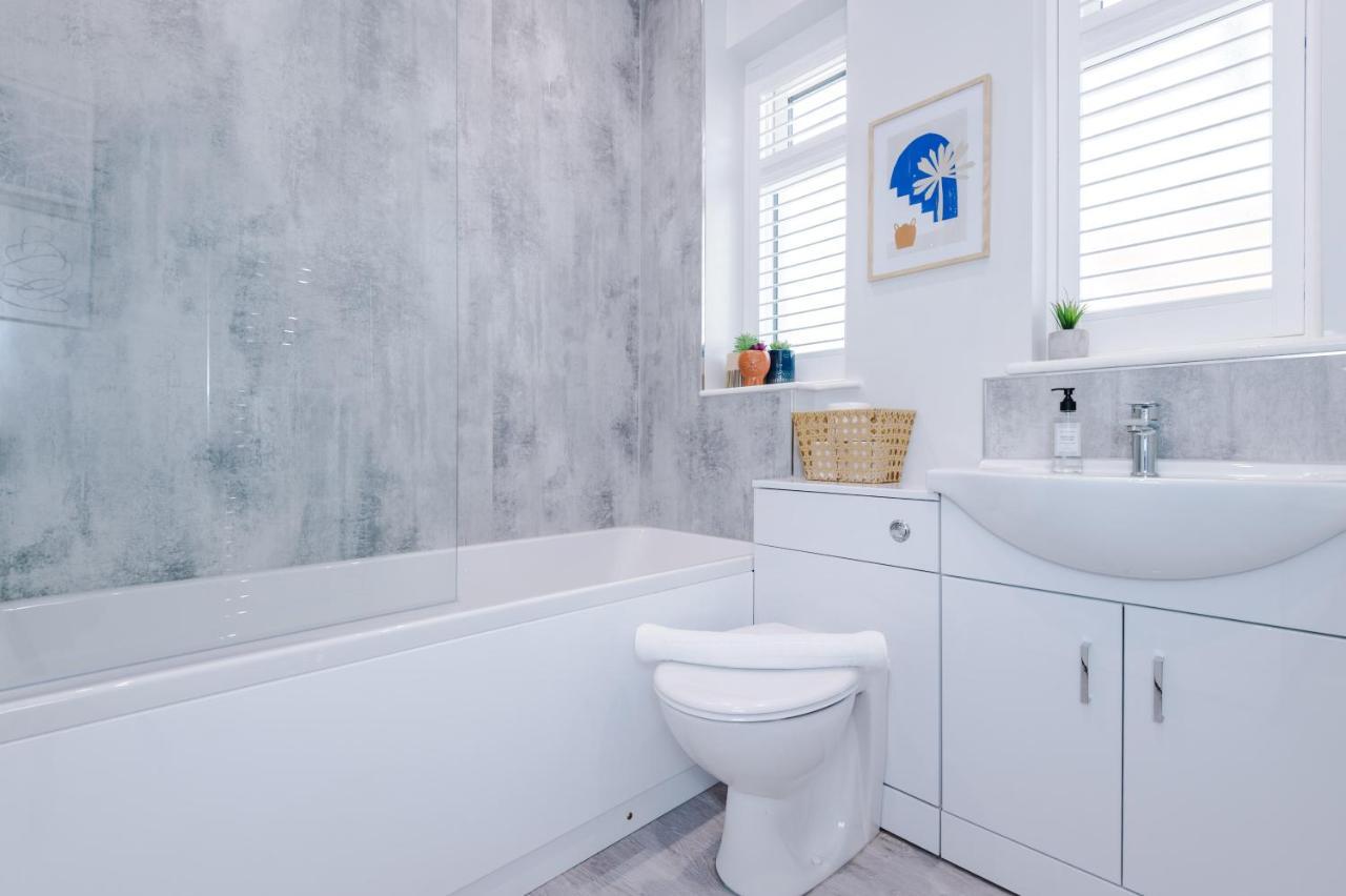 Parkview Place Serviced Apartment Coventry Buitenkant foto